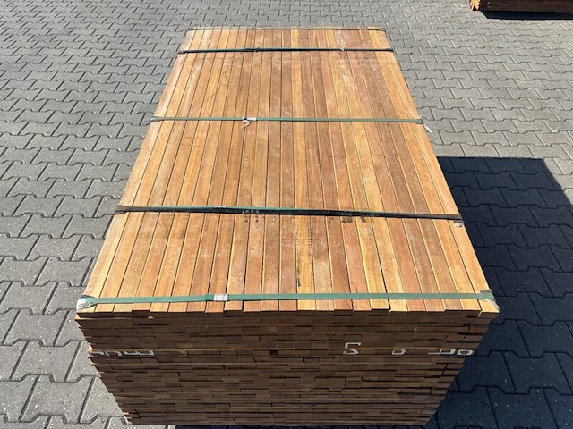 Ca. 437x guyana ipé latten geschaafd, 25x40mm, lengte 155cm - afbeelding 1 van  3