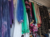 Ca. 43x oosterse outfits - afbeelding 1 van  8