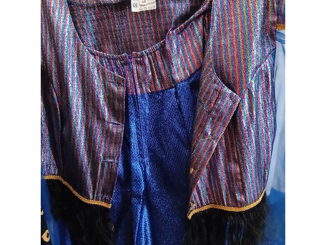 Ca. 43x oosterse outfits - afbeelding 3 van  8