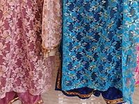 Ca. 43x oosterse outfits - afbeelding 8 van  8