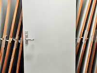 Ca. 43x stompe binnendeuren (volspaan met fineerlaag), svedex, lichtgroen - afbeelding 1 van  9