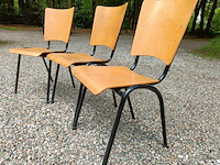 Ca. 43x vintage houten schoolstoelen, 2 soorten, hout - afbeelding 7 van  9