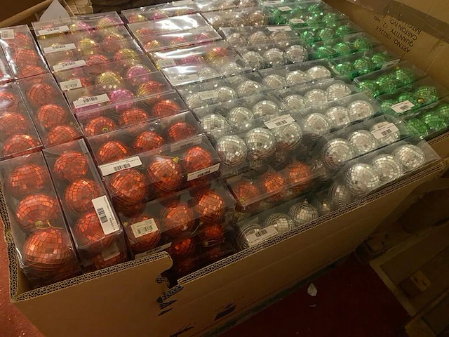 Ca. 447x kerstballen, house of seasons, rood/zilver/roze/groen - afbeelding 1 van  2