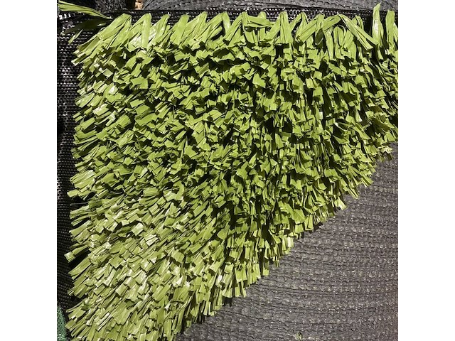 Ca. 44m2 kunstgras, 24 mm hoog, groen - afbeelding 1 van  2