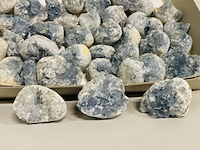 Ca. 44x celestien brokjes - afbeelding 2 van  7