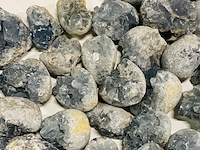 Ca. 44x celestien brokjes - afbeelding 6 van  7