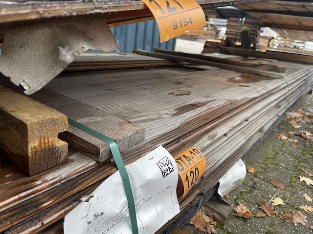 Ca. 44x douglas wisselsponning, 18x190mm, lengte 600cm - afbeelding 1 van  3