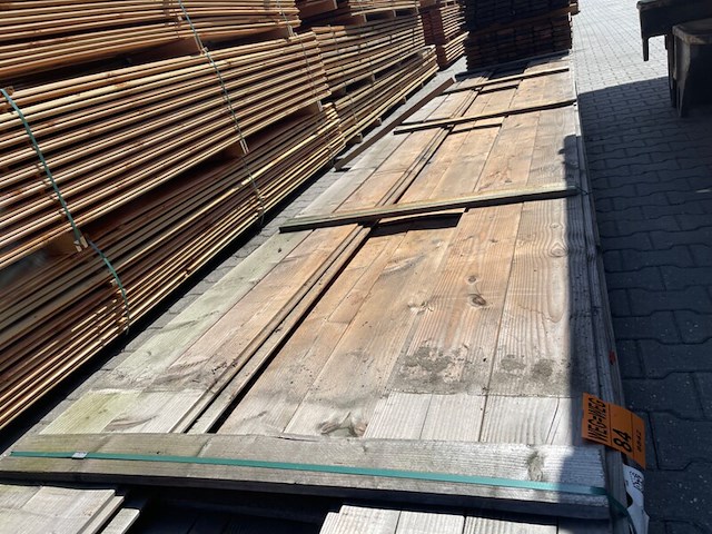 Ca. 44x douglas wisselsponning, 18x190mm, lengte 600cm - afbeelding 1 van  3