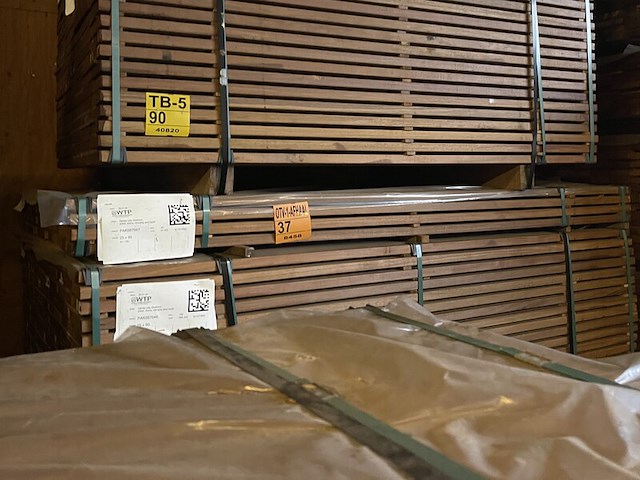 Ca. 44x guyana ipé planken geschaafd, 25x90mm, lengte 185cm - afbeelding 4 van  4