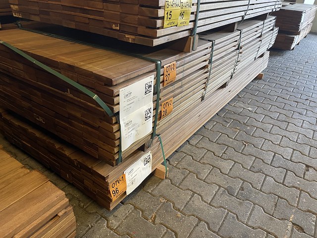 Ca. 44x guyana ipé planken geschaafd, 25x90mm, lengte 275cm - afbeelding 3 van  3