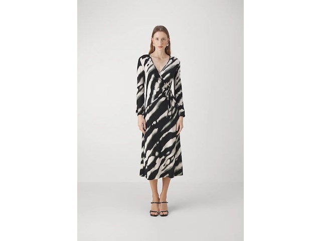 Ca. 44x truien, bloesjes en broeken, marella, peserico, ffc fashion, xs-xxxxxl - afbeelding 7 van  7