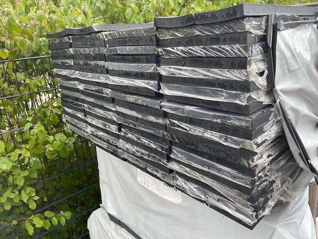 Ca. 44x vuren boeidelen zwart gecoat, 22x245mm, lengte 510cm - afbeelding 3 van  3