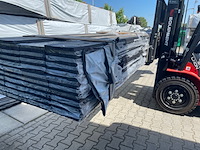 Ca. 44x vuren planken fijnbezaagd zwart gecoat, 22x245mm, lengte 540cm - afbeelding 2 van  3