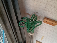 Ca. 45-50 afrasteringpalen en afrasteringsmateriaal, gallagher en pulsara - afbeelding 5 van  16