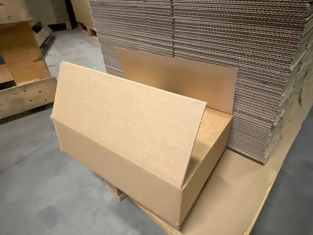 Ca. 450x verzenddozen, bruin, 40x30x12cm - afbeelding 2 van  3