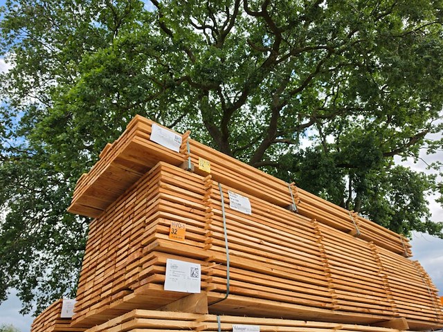 Ca. 45x douglas planken fijnbezaagd, 25x150mm, lengte 400cm - afbeelding 4 van  4