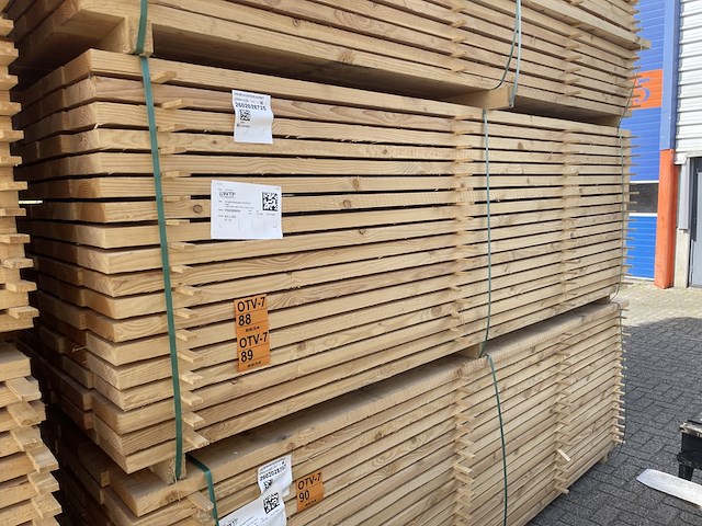 Ca. 45x douglas planken fijnbezaagd, 43x200mm, lengte 300cm - afbeelding 4 van  4