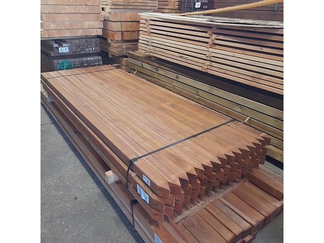 Ca. 45x hardhouten paal, 6,8 x 6,8 x 275 cm - afbeelding 1 van  7