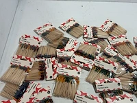 Ca. 45x party prikkers - afbeelding 2 van  4