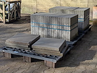 Ca. 46x betontegel - afbeelding 1 van  5