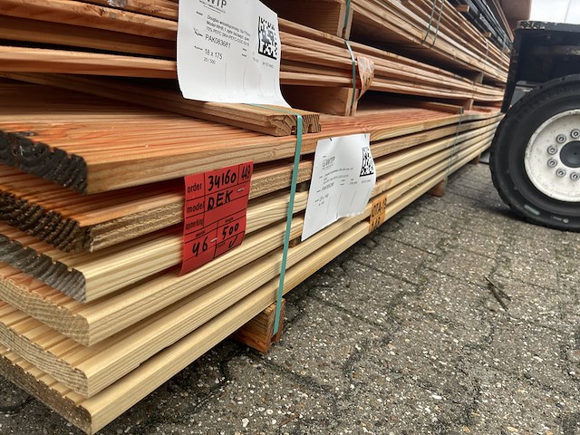 Ca. 46x douglas dekdelen, 25x140mm, lengte 500cm - afbeelding 2 van  3