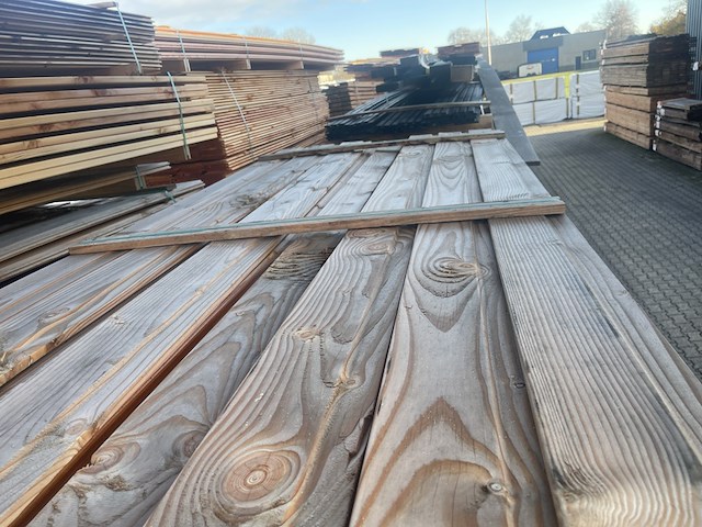 Ca. 46x douglas halfhouts rabat, 18x130mm, lengte 300cm - afbeelding 1 van  3