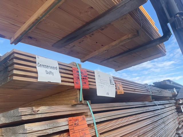 Ca. 46x douglas halfhouts rabat, 18x130mm, lengte 300cm - afbeelding 2 van  3