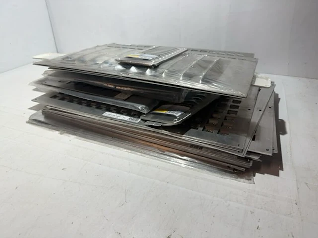 Ca. 46x ventilatieplaten en schoepenroosters gavo - afbeelding 7 van  7