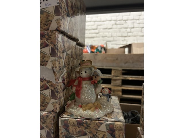 Ca. 46x verzamelartikelen w.o. knuffels cherished teddies - afbeelding 1 van  4