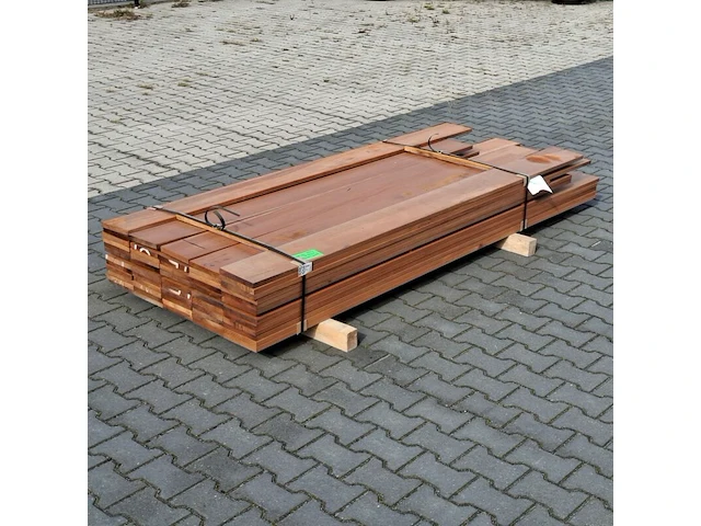 Ca. 46x vlonder/gevel plank, tropisch hardhout | 21x185 mm - afbeelding 1 van  5