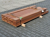Ca. 46x vlonder/gevel plank, tropisch hardhout | 21x185 mm