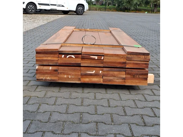 Ca. 46x vlonder/gevel plank, tropisch hardhout | 21x185 mm - afbeelding 4 van  5