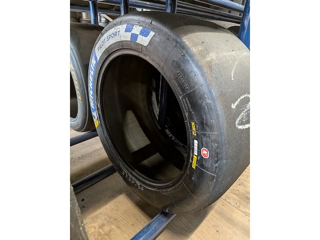 Ca. 47x raceband slicks t.b.v. porsche 992, michelin, hankook - afbeelding 3 van  43