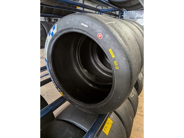 Ca. 47x raceband slicks t.b.v. porsche 992, michelin, hankook - afbeelding 8 van  43