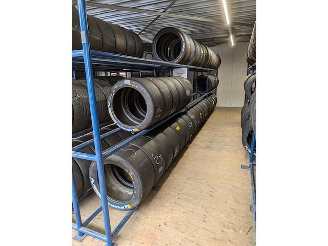 Ca. 47x raceband slicks t.b.v. porsche 992, michelin, hankook - afbeelding 1 van  43