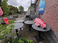 Ca. 47x terrasstoel met 5x tafel en 2x parasolvoet - afbeelding 10 van  15