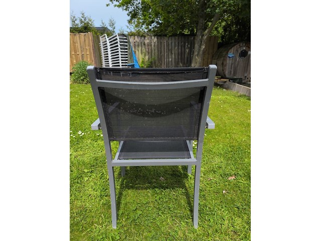 Ca. 47x terrasstoel met 5x tafel en 2x parasolvoet - afbeelding 15 van  15