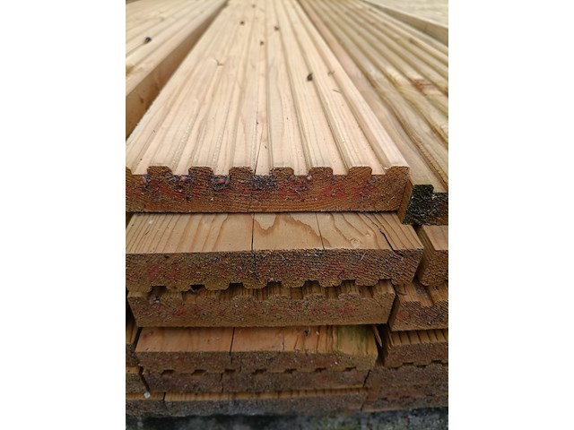 Ca. 47x vuren geïmpregneerde vlonderplanken lengte 480 cm, scandinavisch vuren - afbeelding 2 van  3