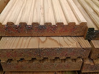 Ca. 47x vuren geïmpregneerde vlonderplanken lengte 480 cm, scandinavisch vuren - afbeelding 2 van  3