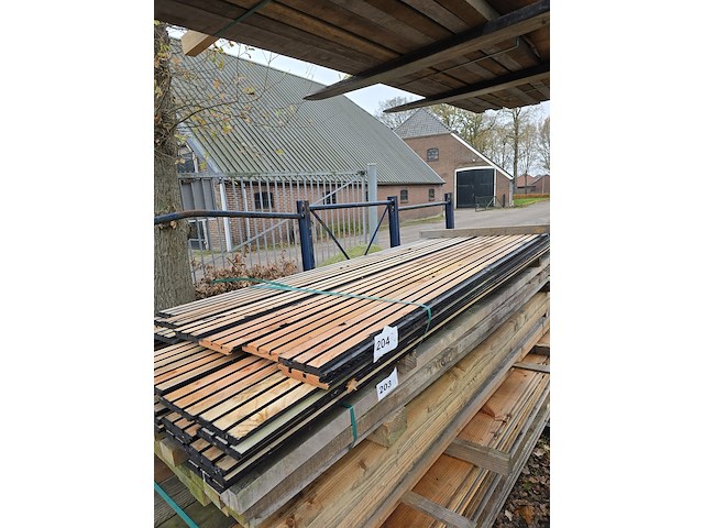 Ca. 48x douglas acoustic design profiel, 20x130mm, lengte 250cm (b keuze) - afbeelding 1 van  1