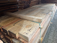 Ca. 48x douglas balken fijnbezaagd , 75x150mm, lengte 300cm - afbeelding 1 van  3