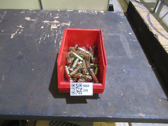 Ca. 48x keilbouten - afbeelding 2 van  2