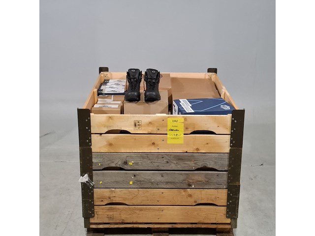 Ca. 48x paar diverse schoenen, o.a. haix en neskrid - afbeelding 1 van  7