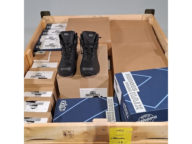 Ca. 48x paar diverse schoenen, o.a. haix en neskrid - afbeelding 2 van  7