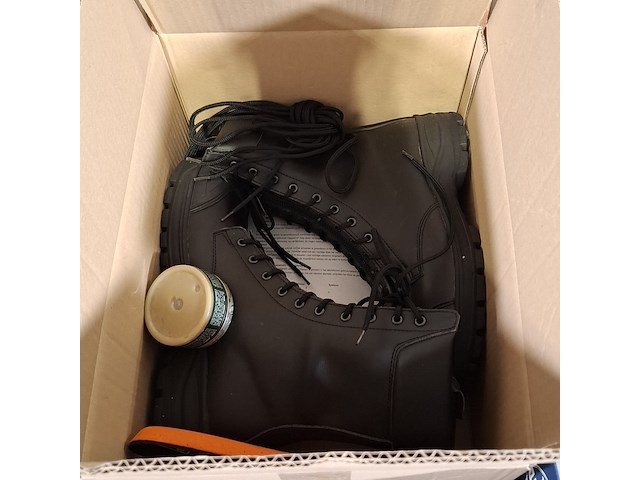 Ca. 48x paar diverse schoenen, o.a. haix en neskrid - afbeelding 5 van  7