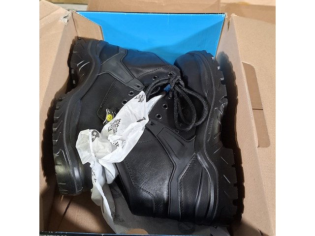 Ca. 48x paar diverse schoenen, o.a. haix en neskrid - afbeelding 7 van  7