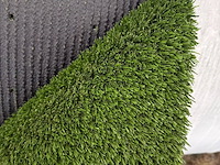 Ca. 49,2m2 kunstgras, 30 mm hoog, groen - afbeelding 1 van  2