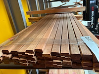 Ca. 49x meranti sponninglatten volhout onbehandeld, 15x36mm, lengte 580cm - afbeelding 1 van  3