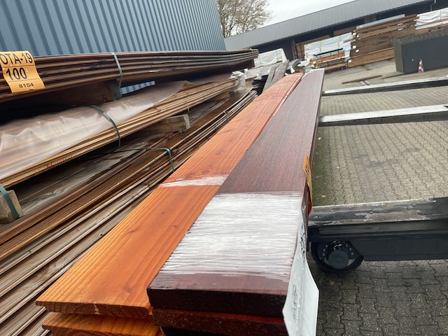 Ca. 4x aziatisch ceder geschaafd, 26x155mm, lengte 1/300cm, 1/360cm, 2/390cm - afbeelding 1 van  3