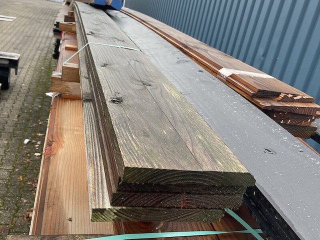 Ca. 4x douglas planken geschaafd, 22x200mm, lengte 400cm - afbeelding 1 van  3